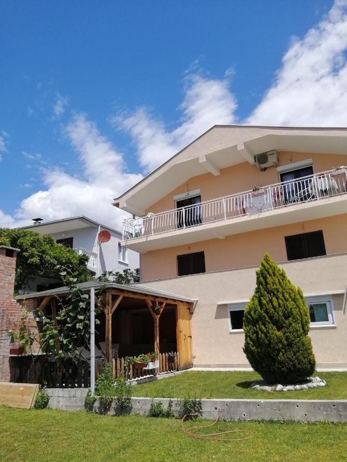 Ninic Family Apartments ティヴァト エクステリア 写真