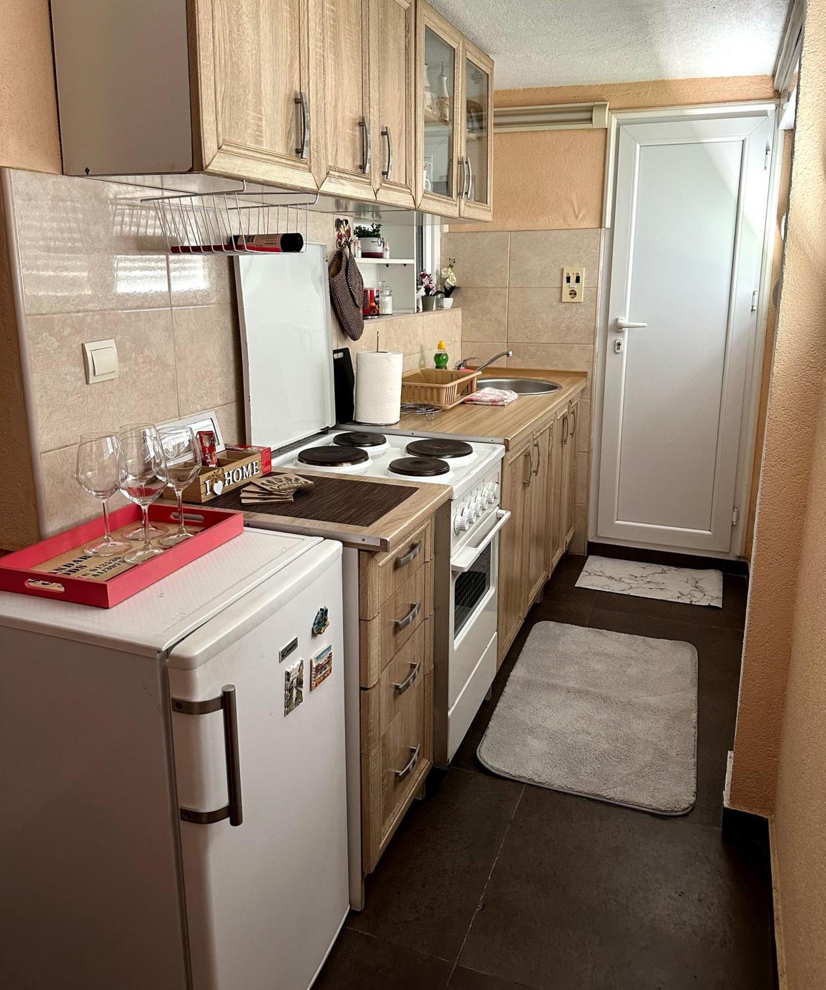 Ninic Family Apartments ティヴァト エクステリア 写真